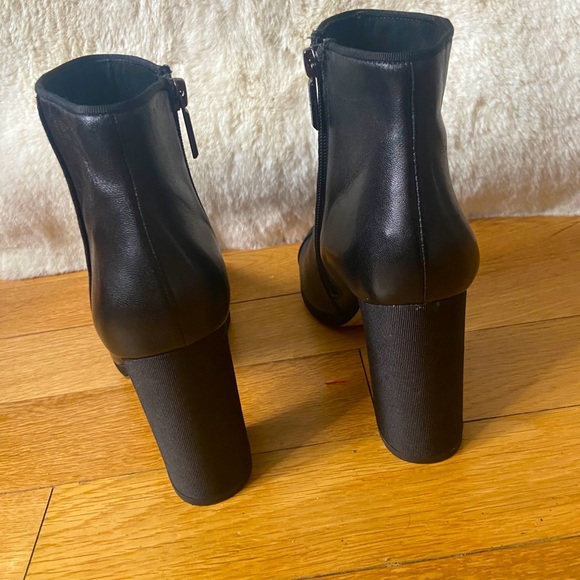 Karl Lagerfeld women’s boot size 6.5 - Picture 2 of 3